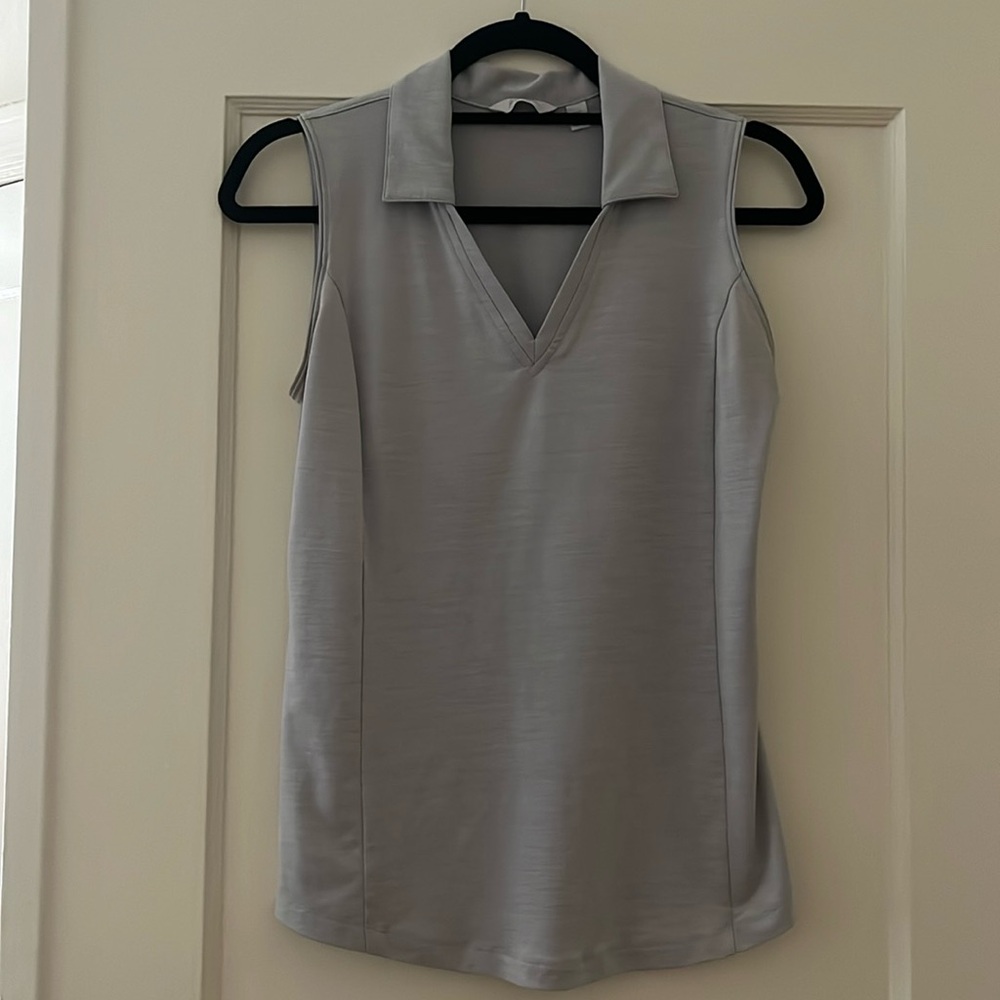 Gray golf tank
